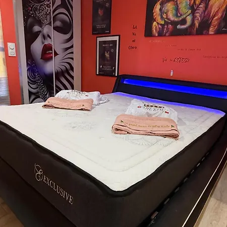 De Gamme - 45m2 Refait A Neuf En Juin 2024 Avec Tres Grande Piscine Chauffee Διαμέρισμα *