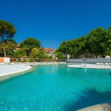 Résidence De Gamme - 45m2 Refait à Neuf En Juin 2024 Avec Très Grande Piscine Chauffée *